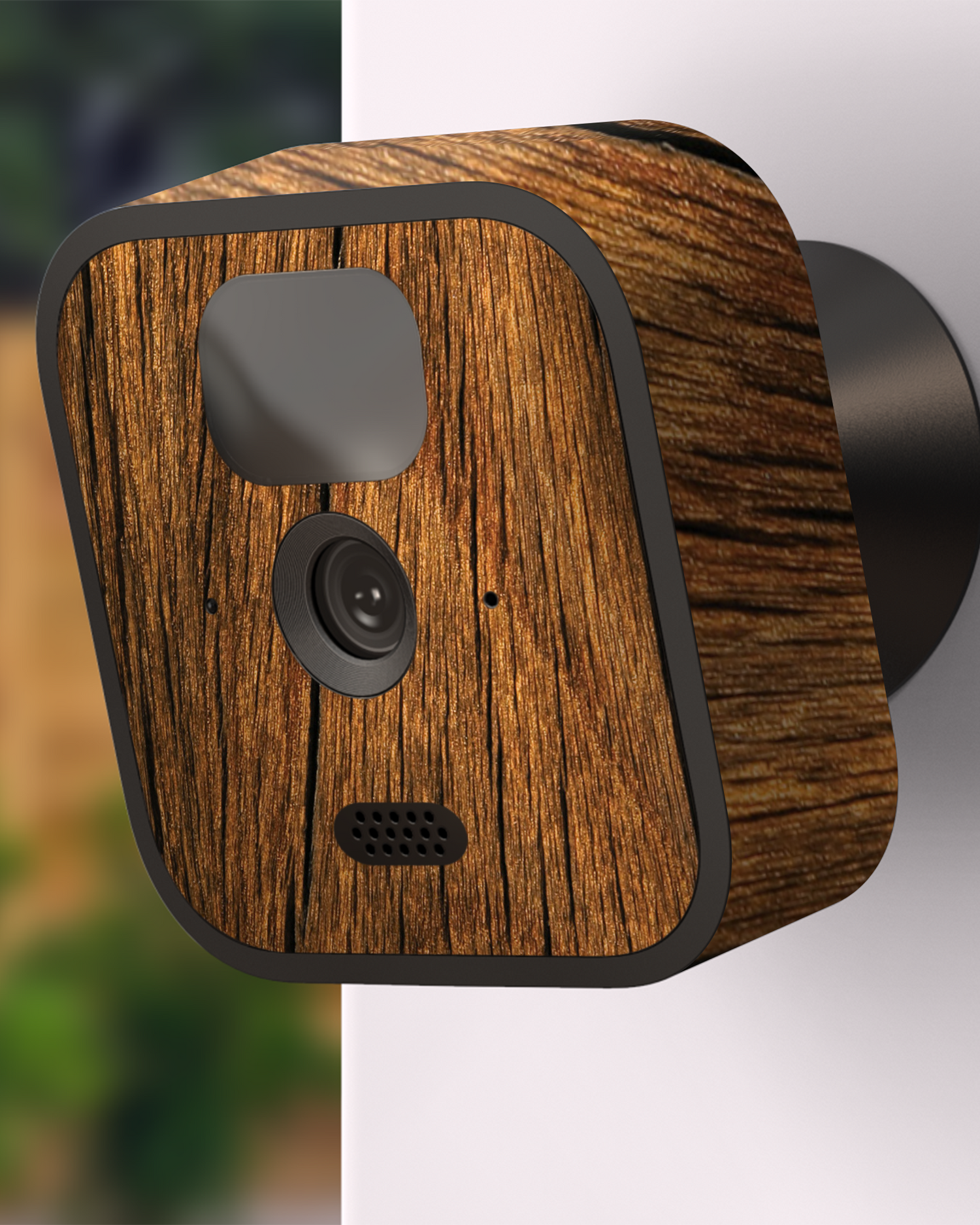 Wood Camera Skin Blink Outdoor (2020) attached to exterior wall