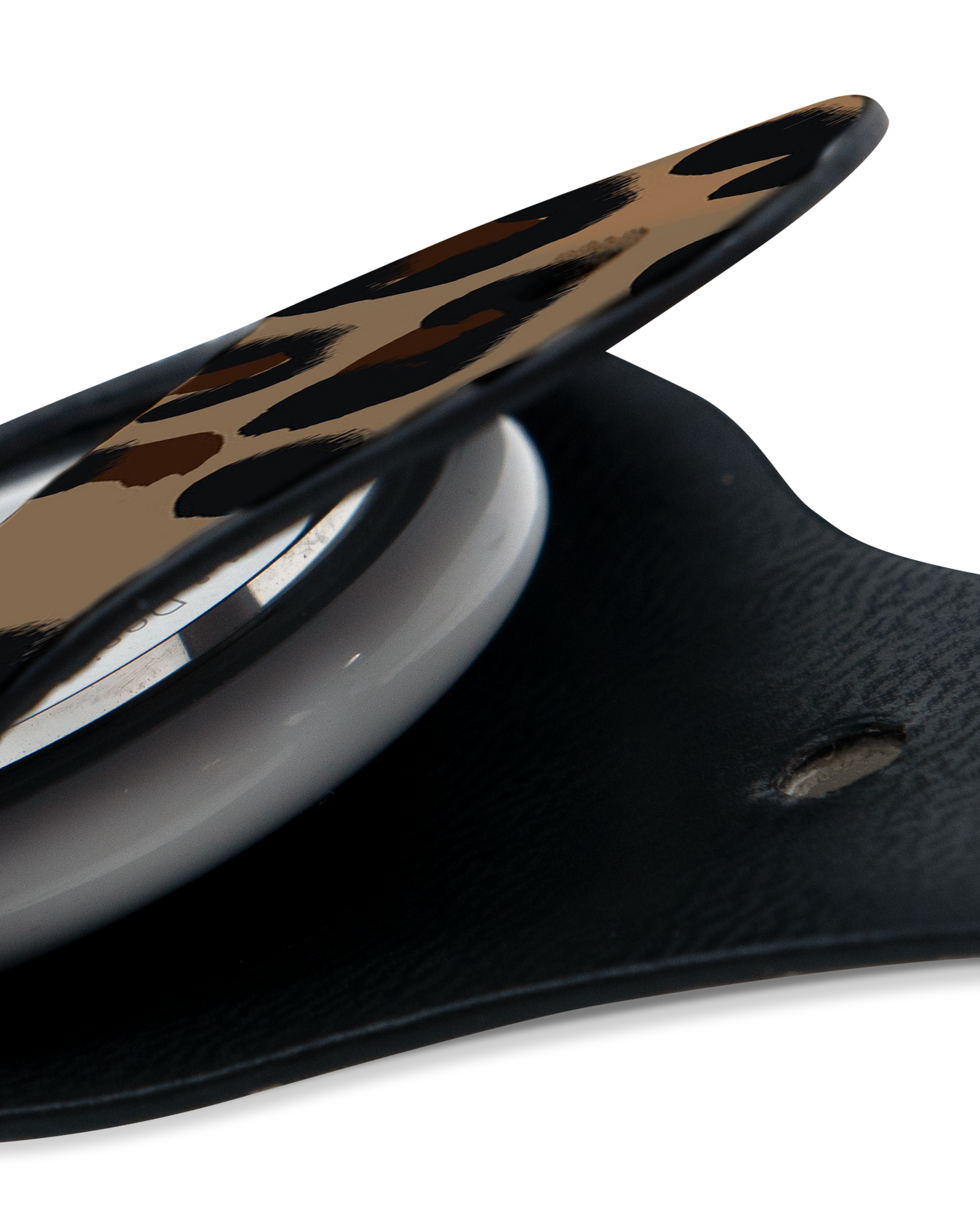 Close-Up: AirTag Holder with Leopard Repeat Design